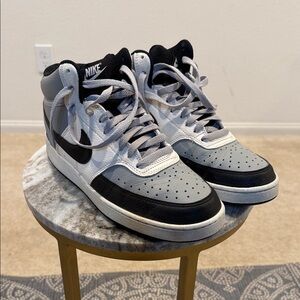 Nike Men's Black and White Sneakers